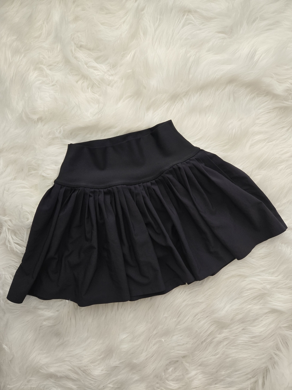 ALO Yoga Black Pleated Tennis Skirt
